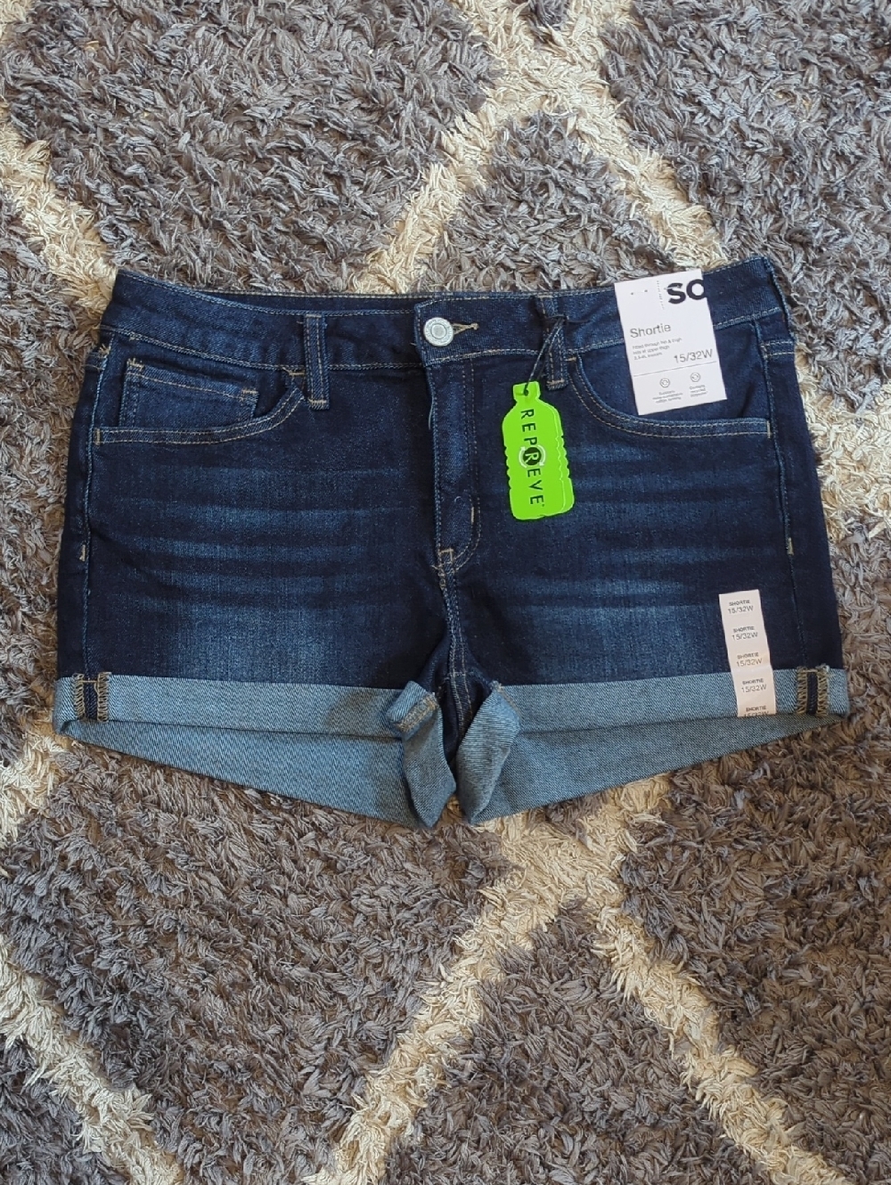 SO Dark Blue Cuffed Shortie Denim Shorts Size 15/32W